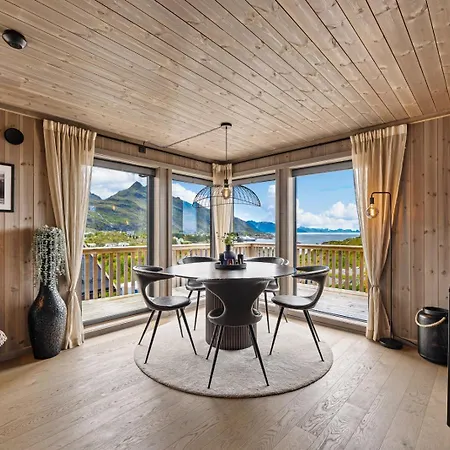 The Magic View Of Lofoten - Golden Horizon Chalet *
