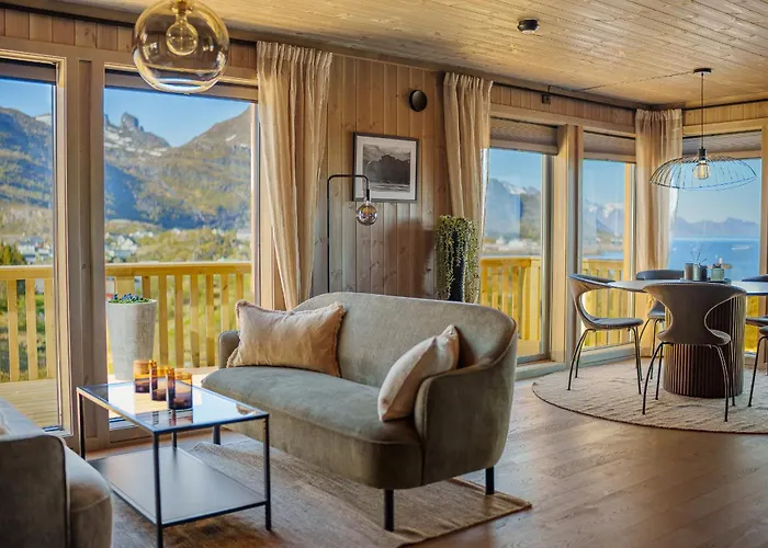 The Magic View Of Lofoten - Golden Horizon Chalet Sørvågen